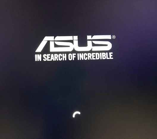 Pourquoi l’écran de mon PC portable bloque sur le logo Asus au démarrage ?